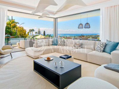 Villa for sale in El Rosario, Marbella East