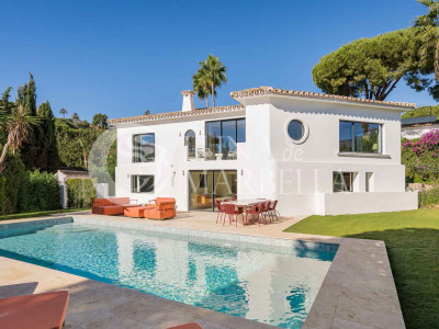 Villa en venta en Nueva Andalucia