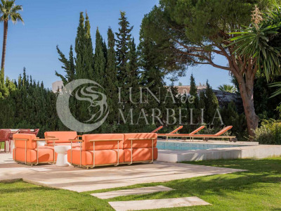 Villa en venta en Nueva Andalucia