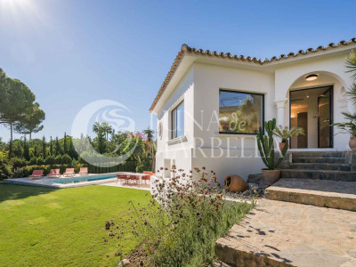 Villa en venta en Nueva Andalucia