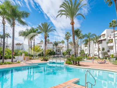 Apartamento en venta en Costalita, Estepona