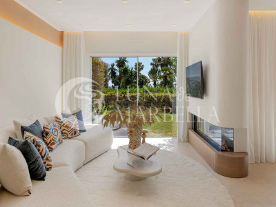 Apartamento en venta en Estepona