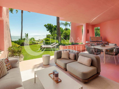 Apartment for sale in Cabo Bermejo, Estepona