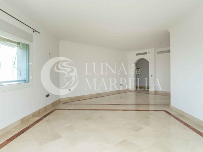 Apartment for sale in Marbella Golden Mile
