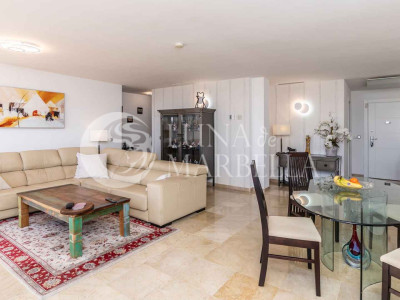 Apartment for sale in Benahavis
