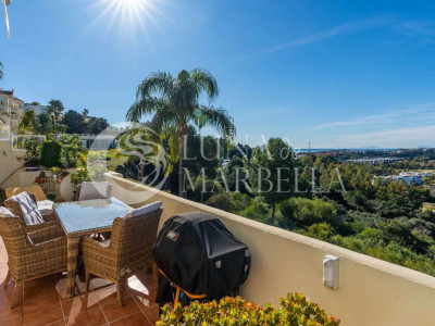 Apartment for sale in Los Almendros, Benahavis