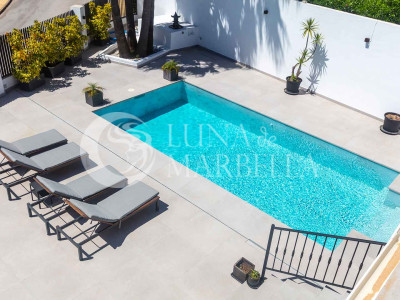 Villa en venta en Estepona