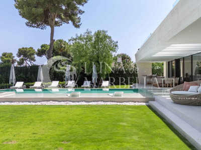 Villa en venta en Marbella Este
