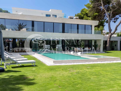 Villa en venta en Marbella Este