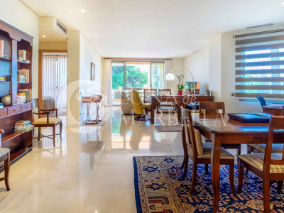 Apartamento en venta en Mansion Club, Marbella Golden Mile