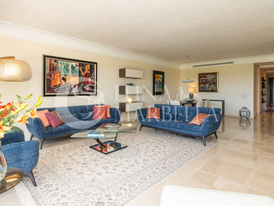 Apartamento en venta en Estepona