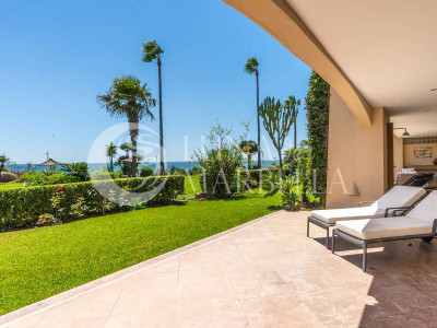 Apartamento en venta en Estepona