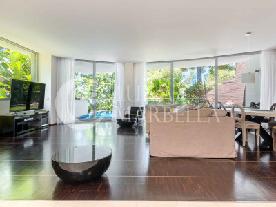 Semi Detached Villa for sale in Marbella Golden Mile