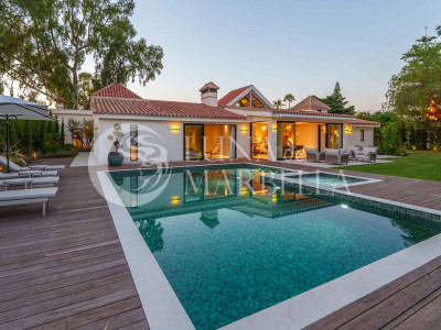 Villa for sale in Marbella - Puerto Banus