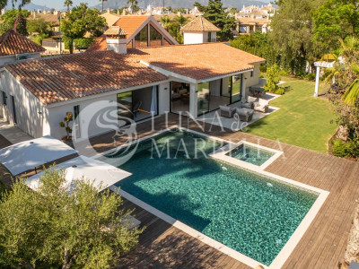 Villa for sale in Marbella - Puerto Banus