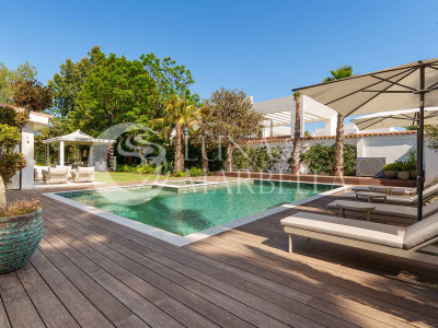 Villa for sale in Marbella - Puerto Banus