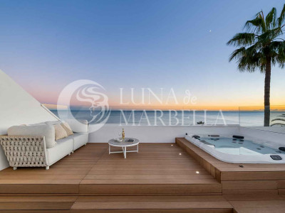Villa en venta en Estepona
