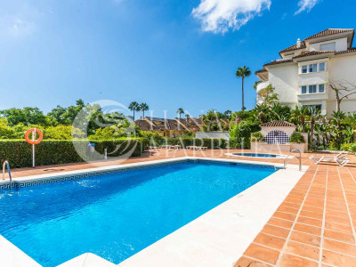 Apartment for sale in Marbella East