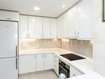 Apartment for sale in Marbella East