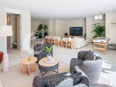 Villa en venta en Estepona