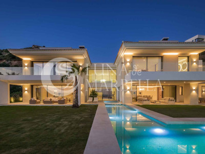 Villa en venta en Benahavis