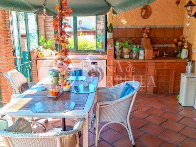 Villa en venta en Benahavis
