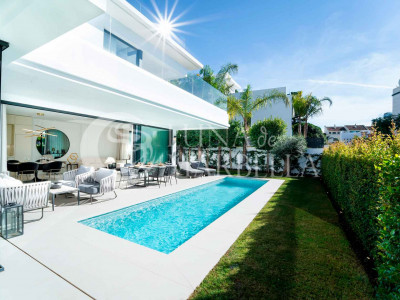 Semi Detached Villa for sale in Marbella Golden Mile