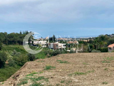 Plot for sale in Nueva Andalucia