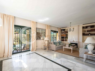 Town House for sale in Marbella Golden Mile