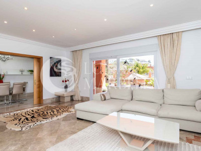 Villa Pareada en venta en Marbella Este