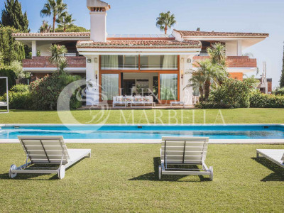 Villa for sale in Marbella East