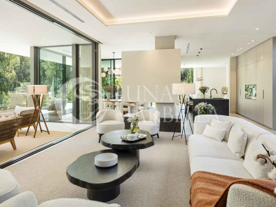 Villa en venta en Nueva Andalucia