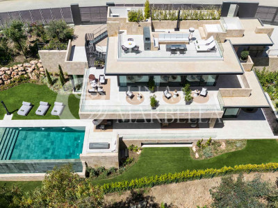 Villa en venta en Nueva Andalucia