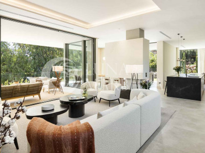 Villa en venta en Nueva Andalucia