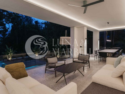 Villa for sale in Marbella Golden Mile