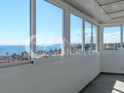 Penthouse for sale in Estepona