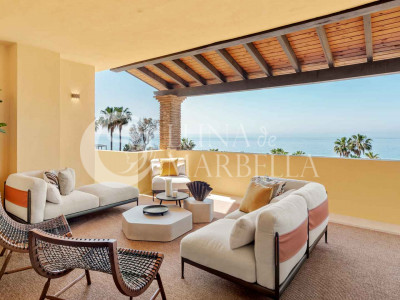 Penthouse for sale in Marbella East