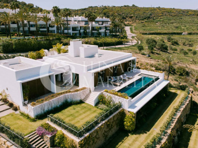 Villa for rent in Casares