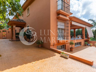 Villa for sale in Marbella