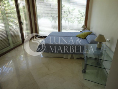 Villa en alquiler en Marbella Este