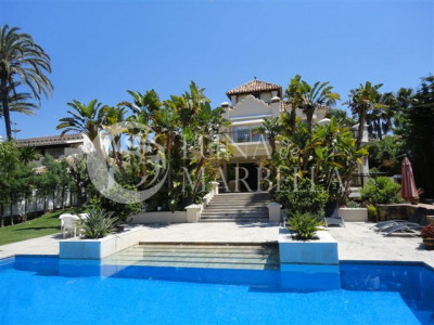 Villa en alquiler en Marbella Este
