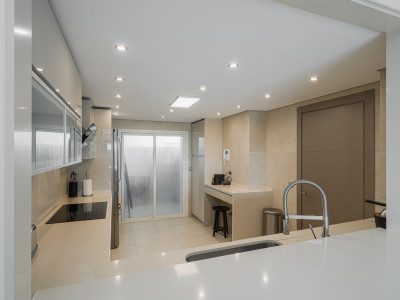 Apartamento en venta en Las Lomas del Marbella Club, Marbella Golden Mile