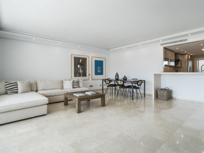 Apartamento en venta en Las Lomas del Marbella Club, Marbella Golden Mile