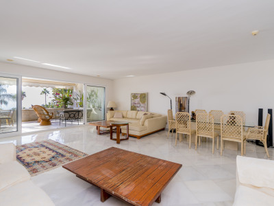 Apartamento en venta en Los Granados, Marbella - Puerto Banus