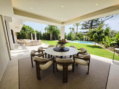 Villa zum Verkauf in Los Monteros Playa, Marbella Ost
