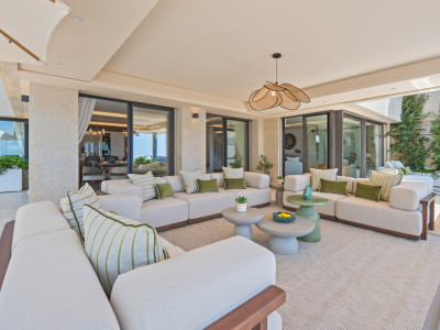 Zweistöckiges Penthouse zum Verkauf in Las Alamandas, Nueva Andalucia