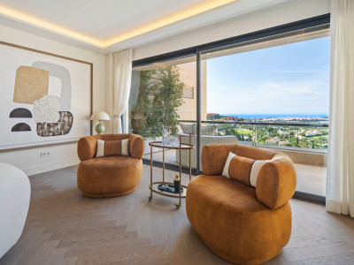 Zweistöckiges Penthouse zum Verkauf in Las Alamandas, Nueva Andalucia