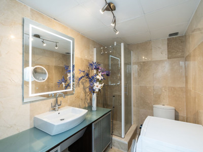 Wohnung zum Verkauf in Puerto del Almendro, Benahavis
