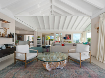 Villa for sale in Benahavis