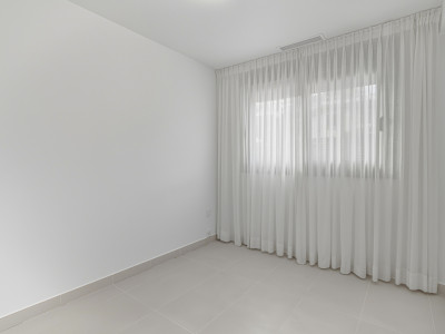 Ground Floor Apartment for sale in Estepona East, Estepona